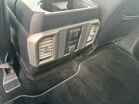 Used 2015 Ford F150 Platinum image 7