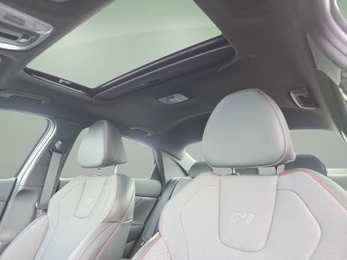 Certified 2025 Hyundai Elantra N Line FWD image 21