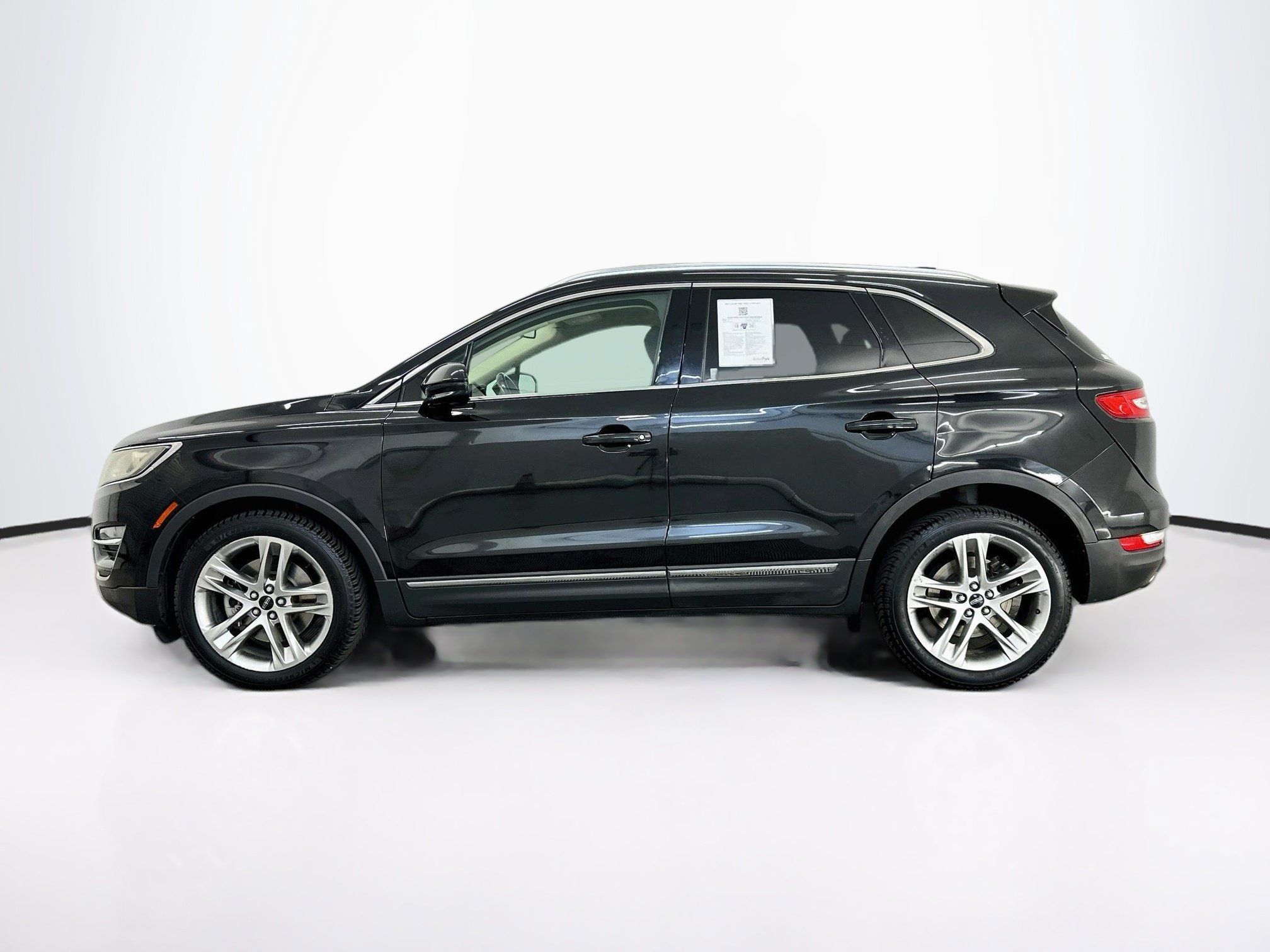Used 2015 Lincoln MKC AWD w/ Equipment Group 102A Reserve image 4