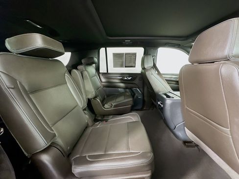 Used 2022 GMC Yukon XL Denali AWD/4WD image 29