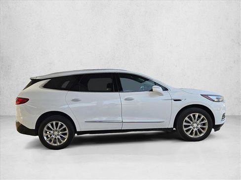 Used 2019 Buick Enclave Premium image 4