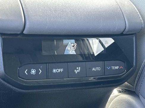 Used 2020 Toyota Highlander Limited AWD/4WD image 24