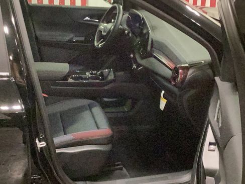 New 2026 Chevrolet Equinox RS image 15