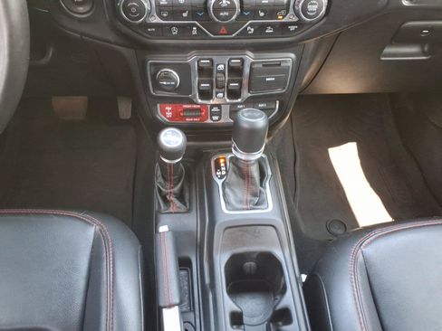 Used 2022 Jeep Wrangler Unlimited Rubicon w/ LED Lighting Group AWD/4WD image 20