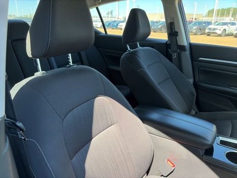 Used 2023 Nissan Altima 2.5 SV image 21