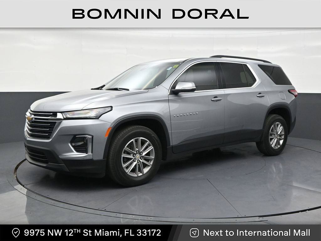Used 2024 Chevrolet Traverse LT FWD image 1