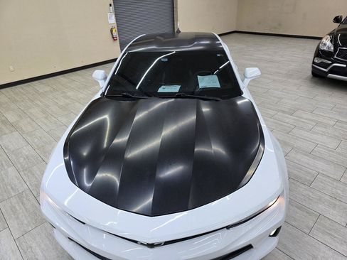 Used 2017 Chevrolet Camaro LT RWD image 11