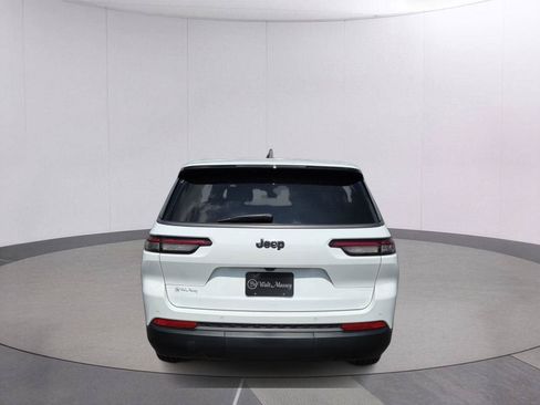 New 2026 Jeep Grand Cherokee L Limited w/ Limited Altitude Package RWD image 6