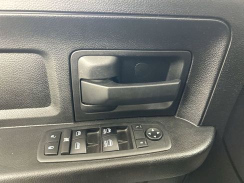 Used 2018 RAM 1500 Express w/ Express Value Package AWD/4WD image 11