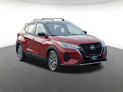 Used 2023 Nissan Kicks SV w/ Interior Electronics Package image 3