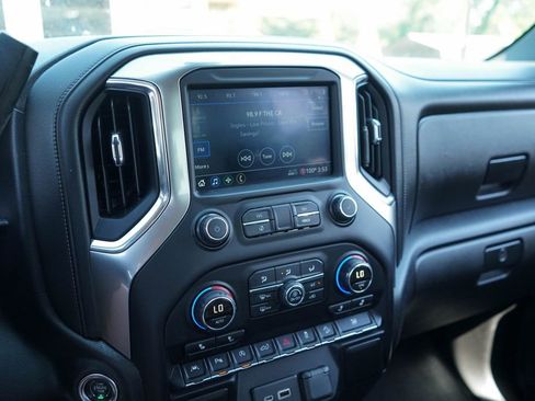 Used 2019 Chevrolet Silverado 1500 LT w/ All-Star Edition AWD/4WD image 8