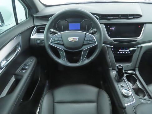Used 2021 Cadillac XT5 Luxury image 10