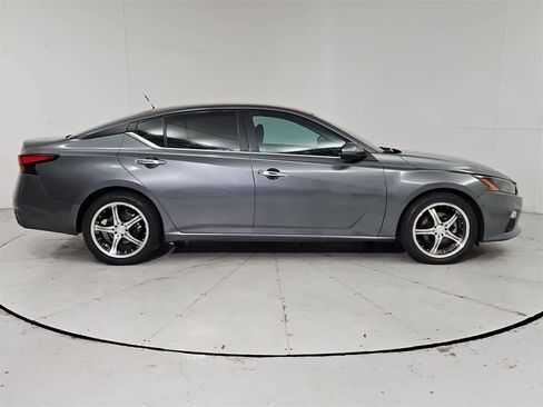 Used 2022 Nissan Altima 2.5 S image 7