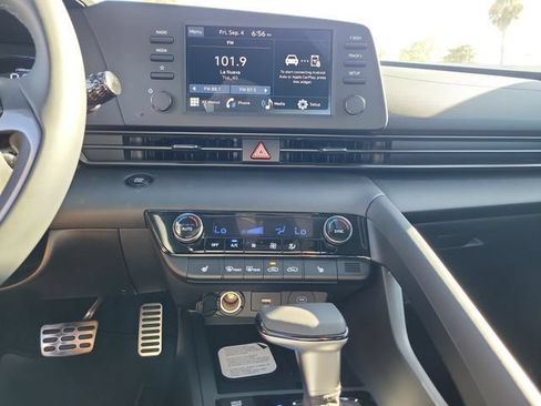 New 2026 Hyundai Elantra SEL Sport FWD image 15