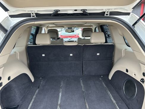 Used 2011 Jeep Grand Cherokee Limited image 8