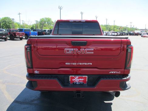 Used 2024 GMC Sierra 2500 AT4 w/ AT4 Premium Plus Package AWD/4WD image 7