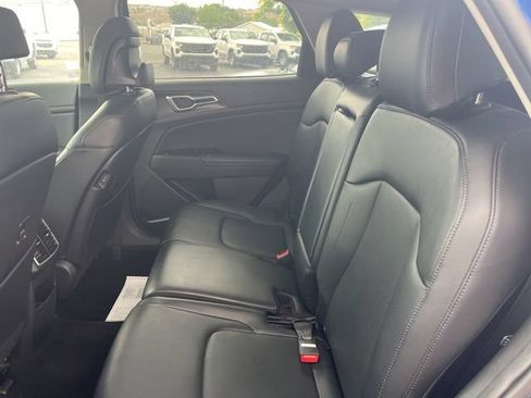 Used 2023 Kia Sportage EX FWD image 7