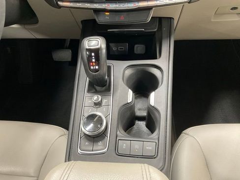 Used 2019 Cadillac XT4 Luxury FWD image 25
