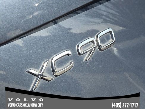 Certified 2024 Volvo XC90 B6 Ultimate w/ Protection Package Premier image 10