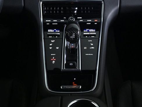 Certified 2021 Porsche Panamera image 16