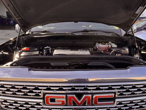 Used 2022 GMC Sierra 1500 Denali w/ Denali Reserve Package image 40
