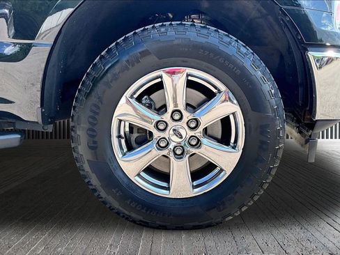Used 2020 Ford F150 XLT w/ Equipment Group 302A Luxury AWD/4WD image 12