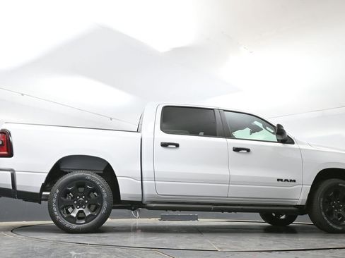 New 2026 RAM 1500 Express AWD/4WD image 38