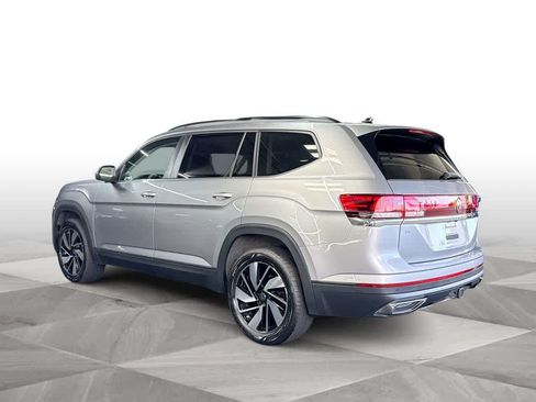 Certified 2024 Volkswagen Atlas SE FWD image 6