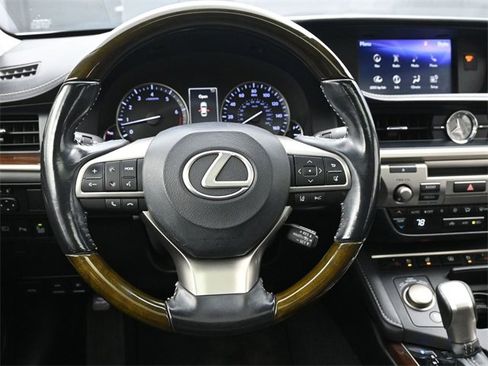 Used 2017 Lexus ES 350 350 image 25