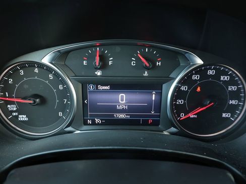 Used 2023 GMC Terrain SLE image 16