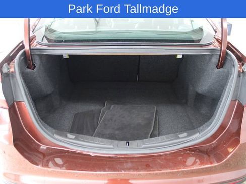 Used 2016 Ford Fusion SE w/ Equipment Group 202A image 5