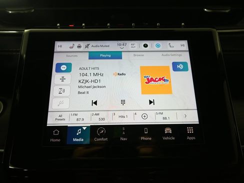 Used 2022 Jeep Grand Cherokee Overland AWD/4WD image 27