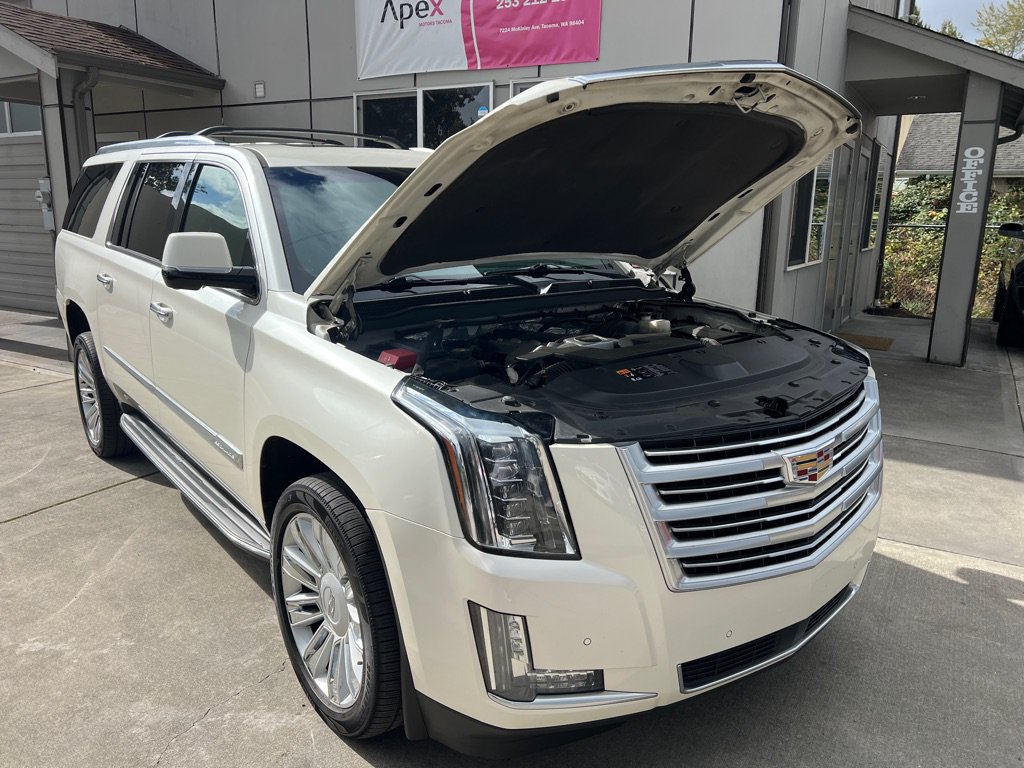 Used 2015 Cadillac Escalade ESV Platinum AWD/4WD image 10