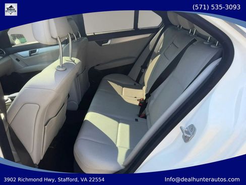 Used 2013 Mercedes-Benz C 250 Sedan image 19