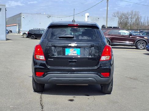 Used 2019 Chevrolet Trax LS w/ Tint and Cruise Package image 19