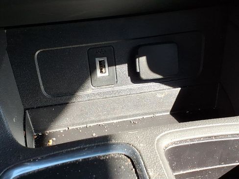 Used 2018 Ford Escape SE w/ SE Sync 3 Package image 12