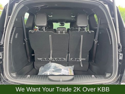 New 2025 Chrysler Voyager LX image 11