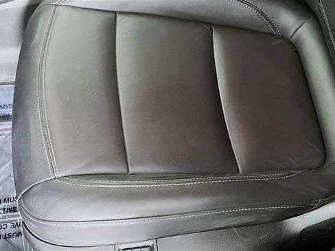 Used 2018 Buick Encore Essence image 18