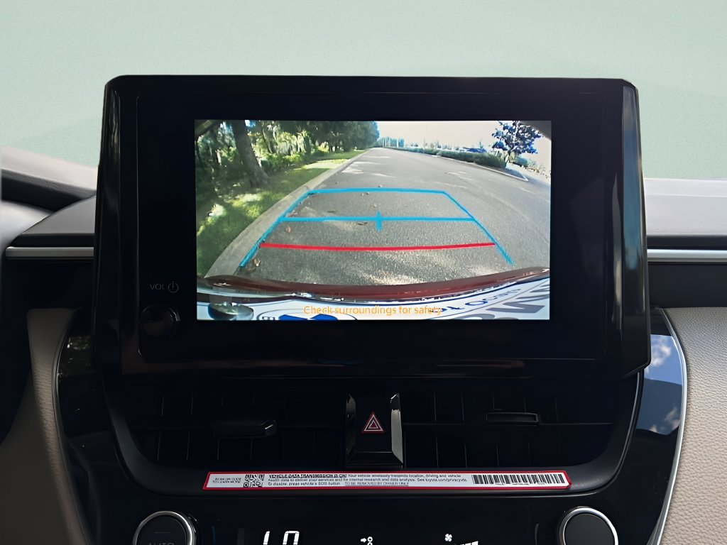 Used 2025 Toyota Corolla LE FWD image 16