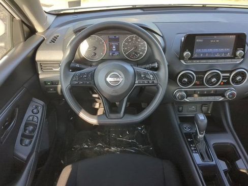 Used 2025 Nissan Sentra S FWD image 14