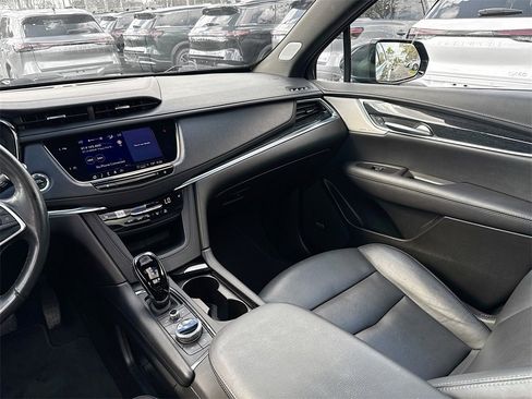 Used 2023 Cadillac XT5 Premium Luxury image 25