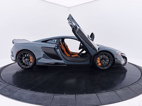 Used 2016 McLaren 675LT Coupe RWD image 33