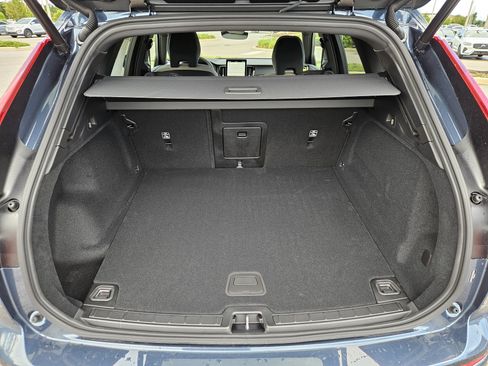 New 2026 Volvo XC60 B5 Core w/ Protection Package image 12