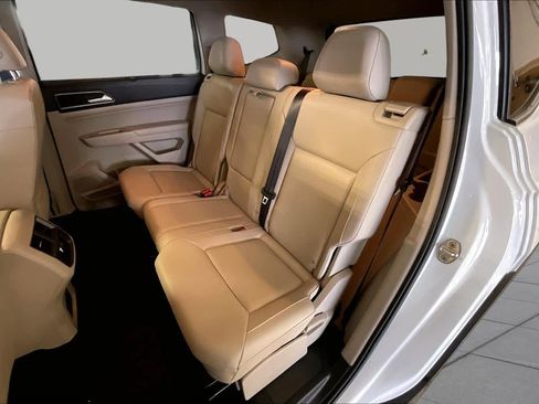 Used 2019 Volkswagen Atlas SEL FWD image 19