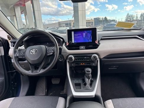 Used 2024 Toyota RAV4 XLE image 38
