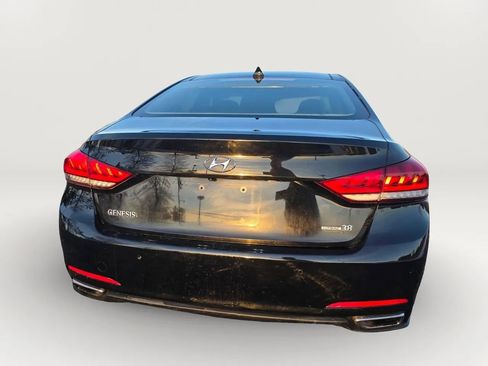 Used 2015 Hyundai Genesis 3.8 w/ Option Group 03 image 5