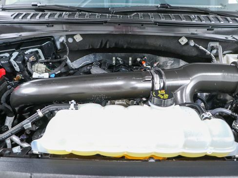 Used 2025 Ford Expedition Platinum AWD/4WD image 34
