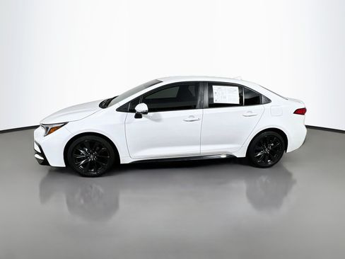 Used 2023 Toyota Corolla SE FWD image 9