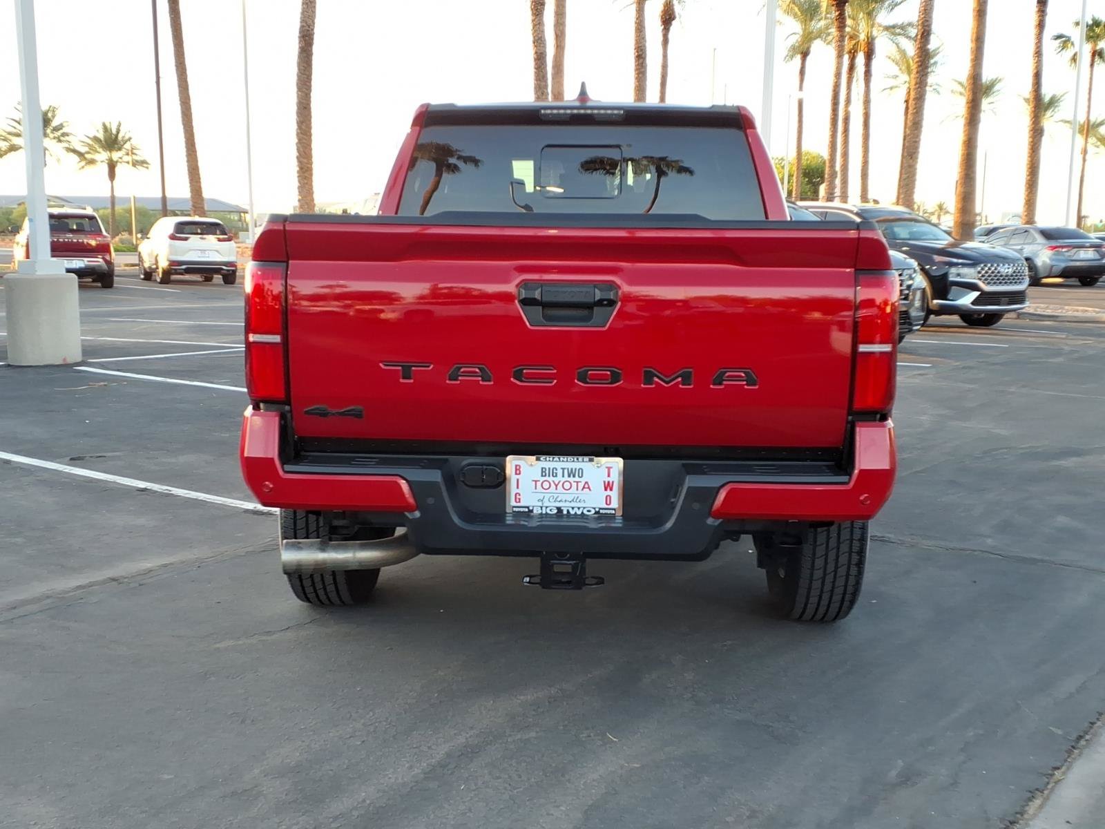 Certified 2025 Toyota Tacoma SR5 AWD/4WD image 5