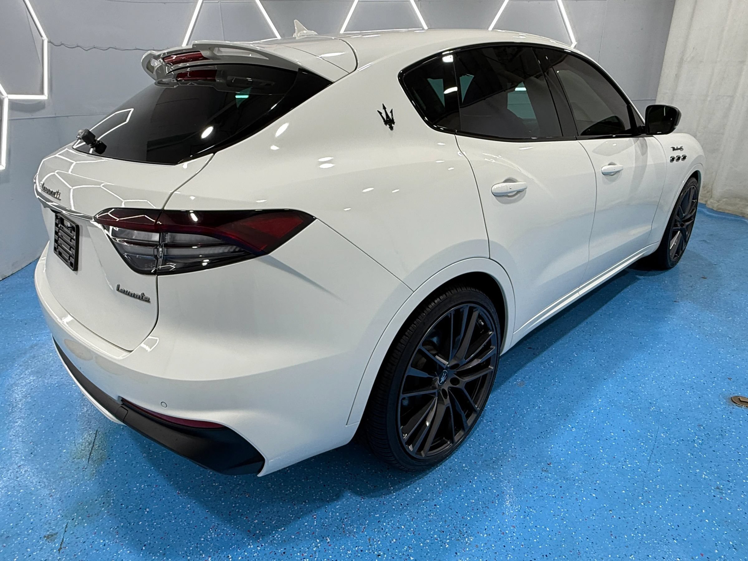Used 2023 Maserati Levante Modena S AWD/4WD image 7